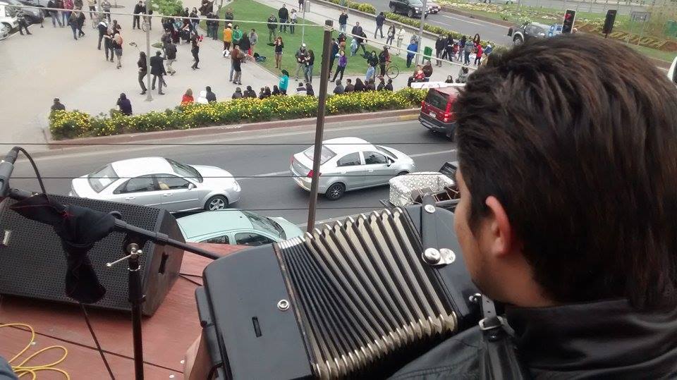 2014 «200 CUECAS AL AIRE LIBRE»(Descentralizando la música popular)