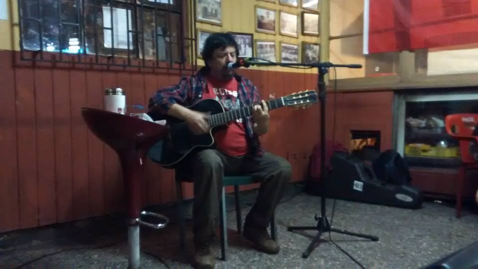 2015 POETA MAURICIO REDOLES (Descentralizando la poesía popular)